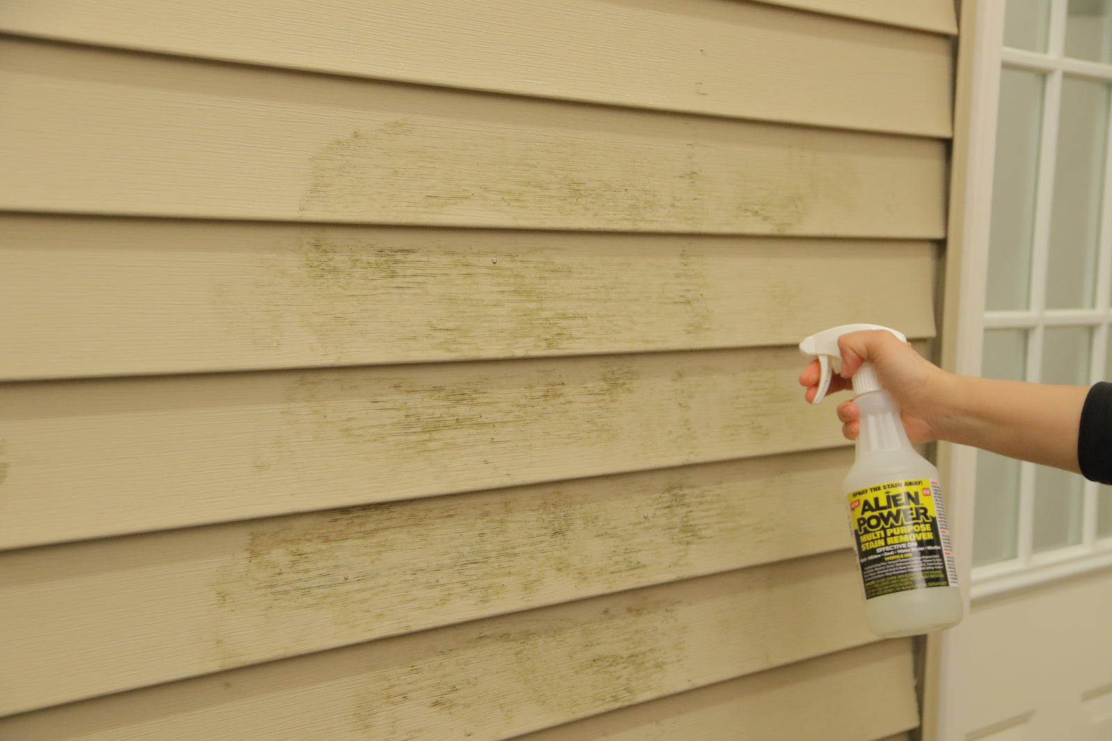 Clean Siding and Remove Grime
